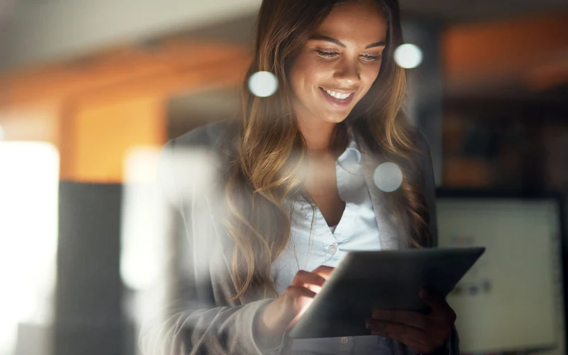 Neocase blog cover: employee journey, preboarding and onboarding